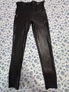 SPANX Black Faux Leather Leggings Pants Womens Sz XL Shape Wear Slimming Stretch